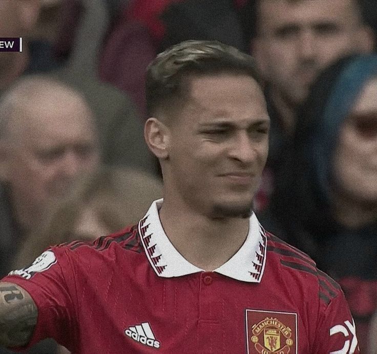 Ảnh chế Antony đơn giản