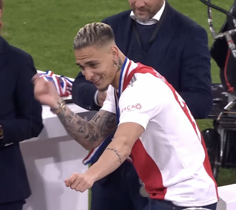 Ảnh chế Antony ngộ nghĩnh