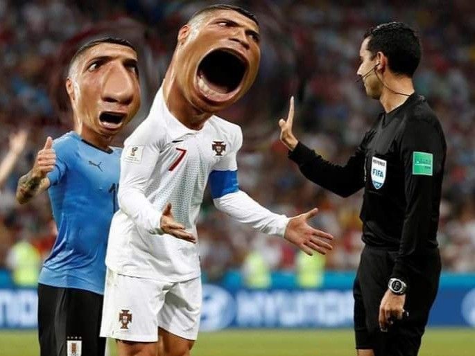 Ảnh chế Ronaldo khóc