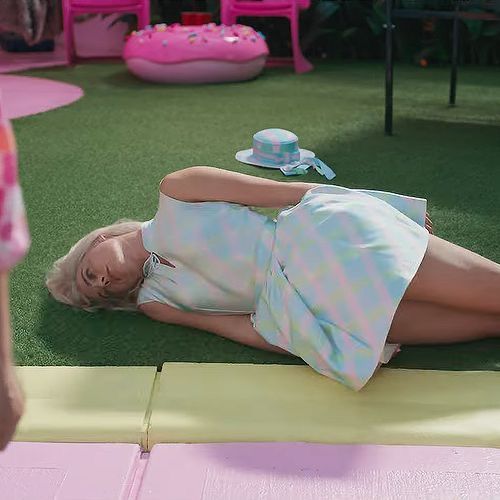 Bất lực không đáng sợ, đáng sợ là quen với nó