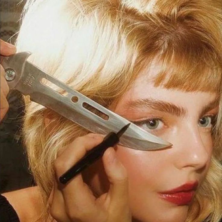 Cầm dao là đang chơi, không ai tổn thương