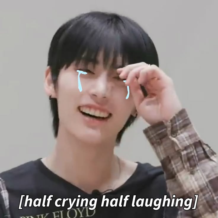 Chẳng cần ai đến nữa, em quen một mình rồi