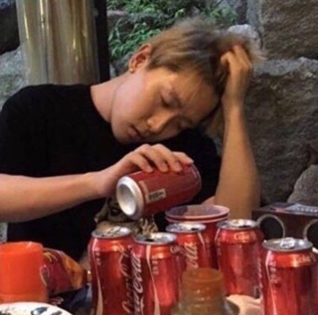 Còn gì nữa đâu mà khóc với sầu, em ngừng đợi rồi