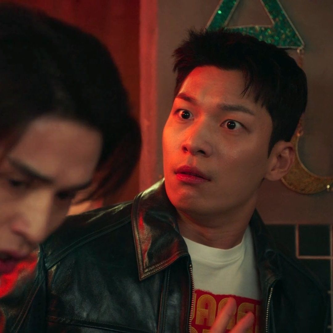 Cú twist khiến tôi ngồi nhìn trần nhà suy nghĩ