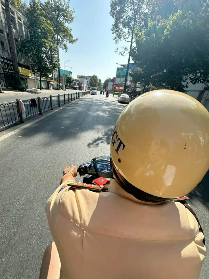 Đã báo công an meme