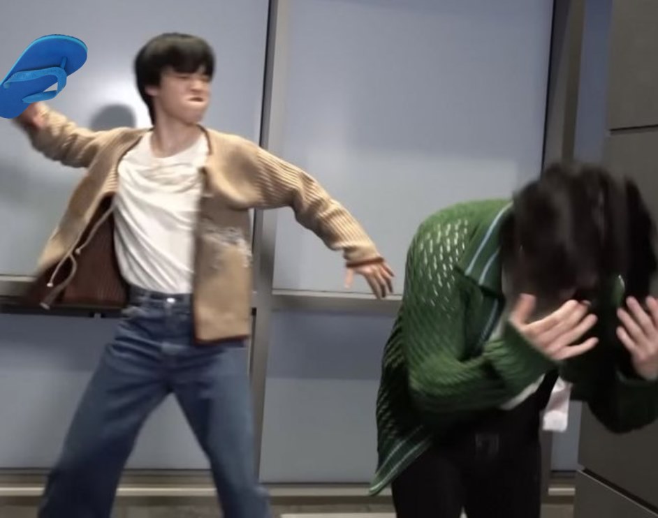 Dép không đánh nhưng luôn mang sát thương tinh thần