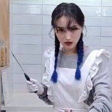 Em là người yêu, không phải thám tử đâu