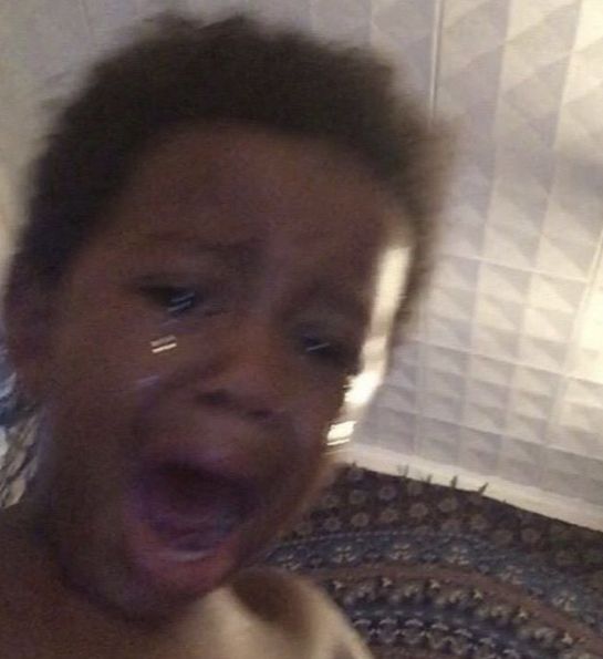 Em từng là ánh sáng, giờ chỉ là bóng tối