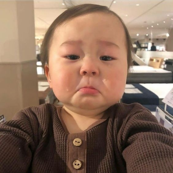 Không ai thấy mình khóc, cũng chẳng ai lau