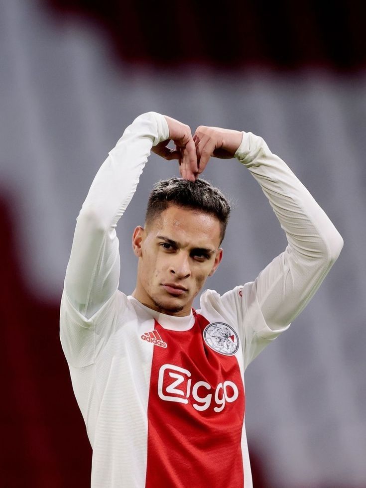 Meme Antony reaction