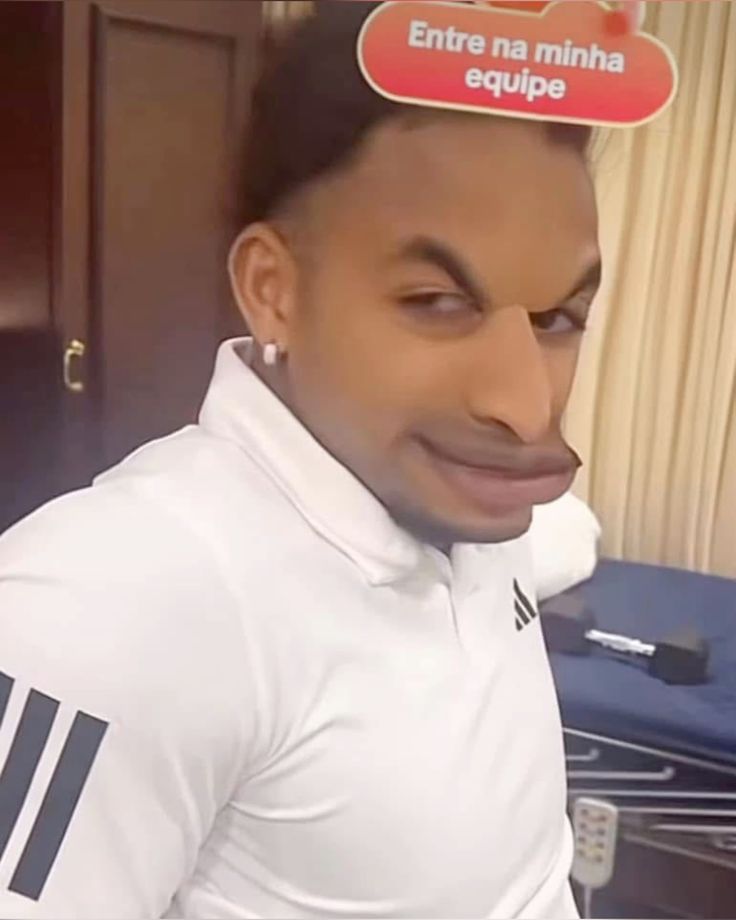 Meme Antony gần gũi