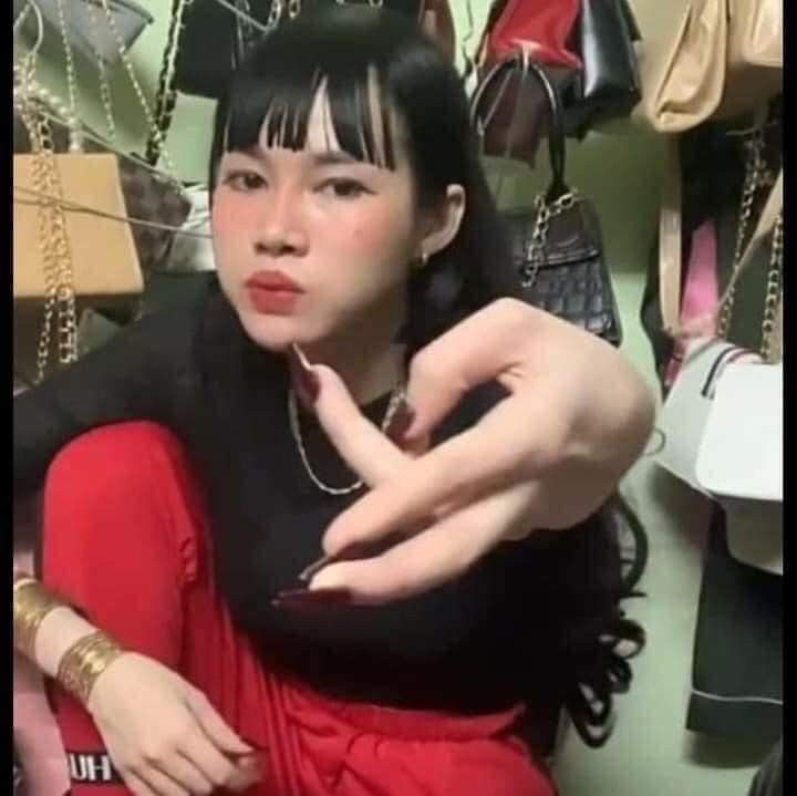 Meme có cái l xuất hiện trong nhiều đoạn clip