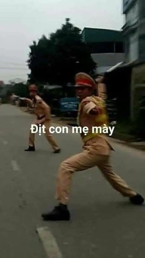 Meme công an giao thông đời thực
