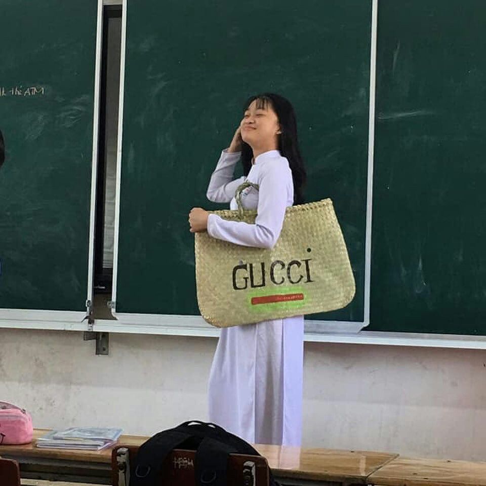 Meme học sinh lầy lội