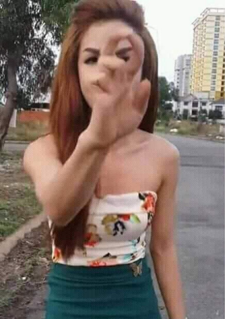 Meme Linda cẩm sục