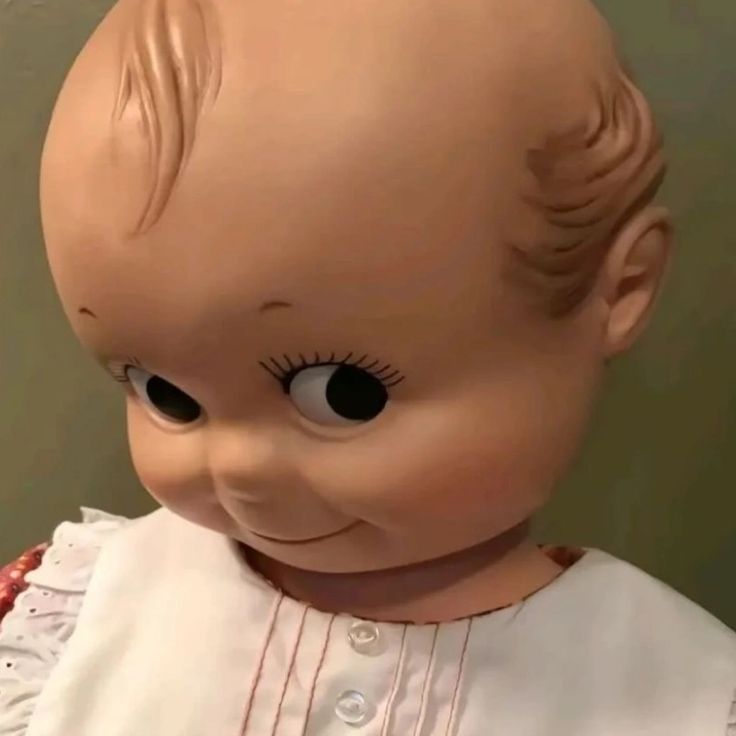 Meme lườm sáng tạo