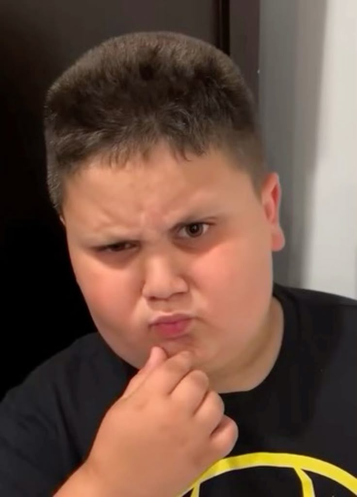 Mewing meme thầm lặng