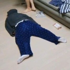 Một cái nhìn cũng đủ làm em nhớ mãi
