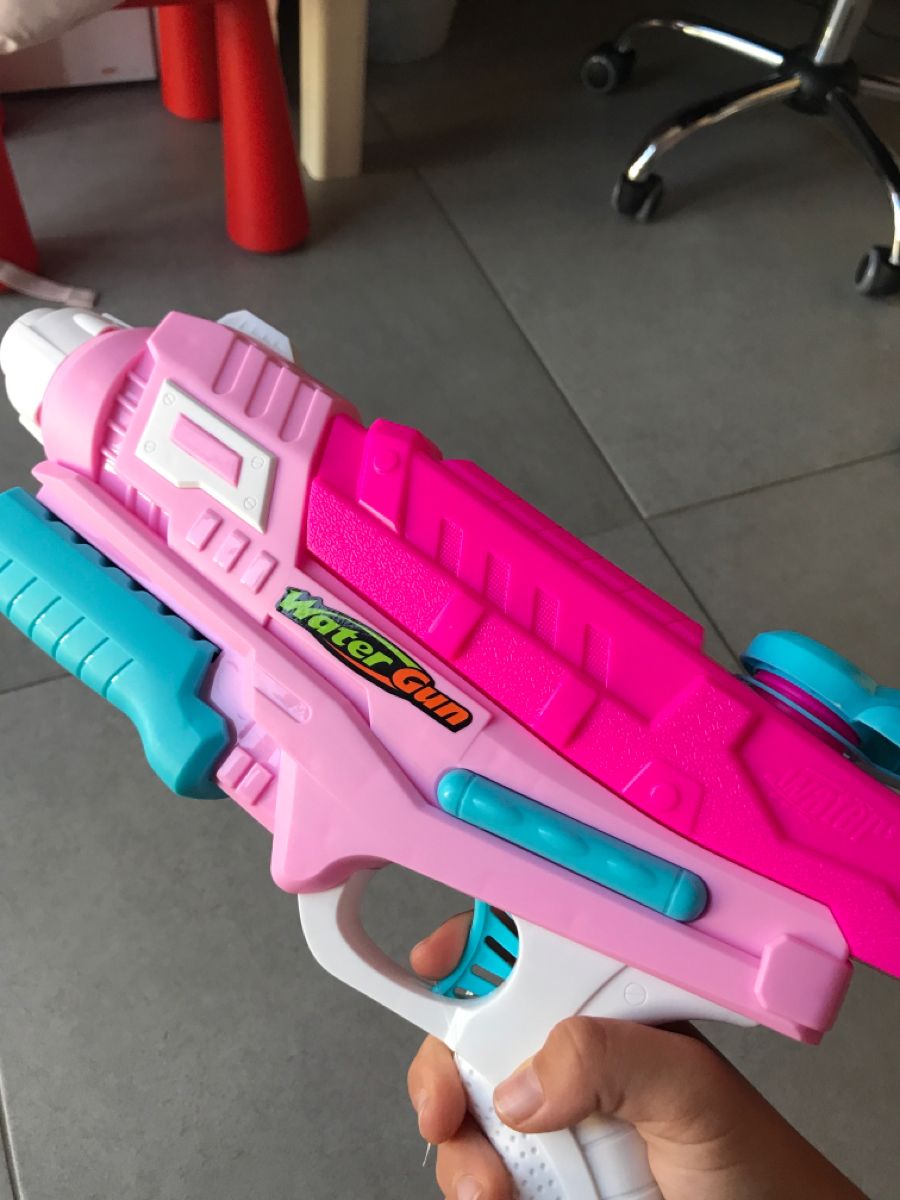 Meme bắn súng sáng tạo