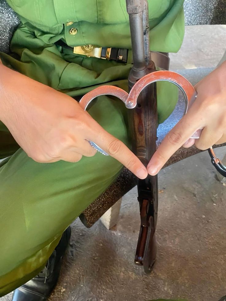 Meme cảnh sát cực chất