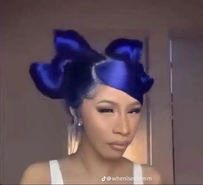 Một chuỗi tin nhắn chèn sus meme