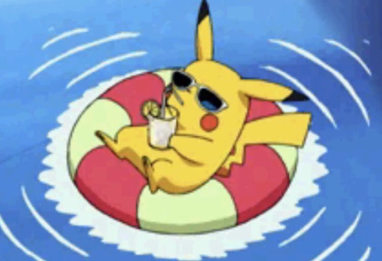 Một ngày mệt mỏi, Pikachu ngủ giữa trời mưa