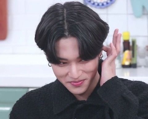 Ngại ngùng meme dễ dàng tạo cảm giác đồng cảm cho người xem hài hước