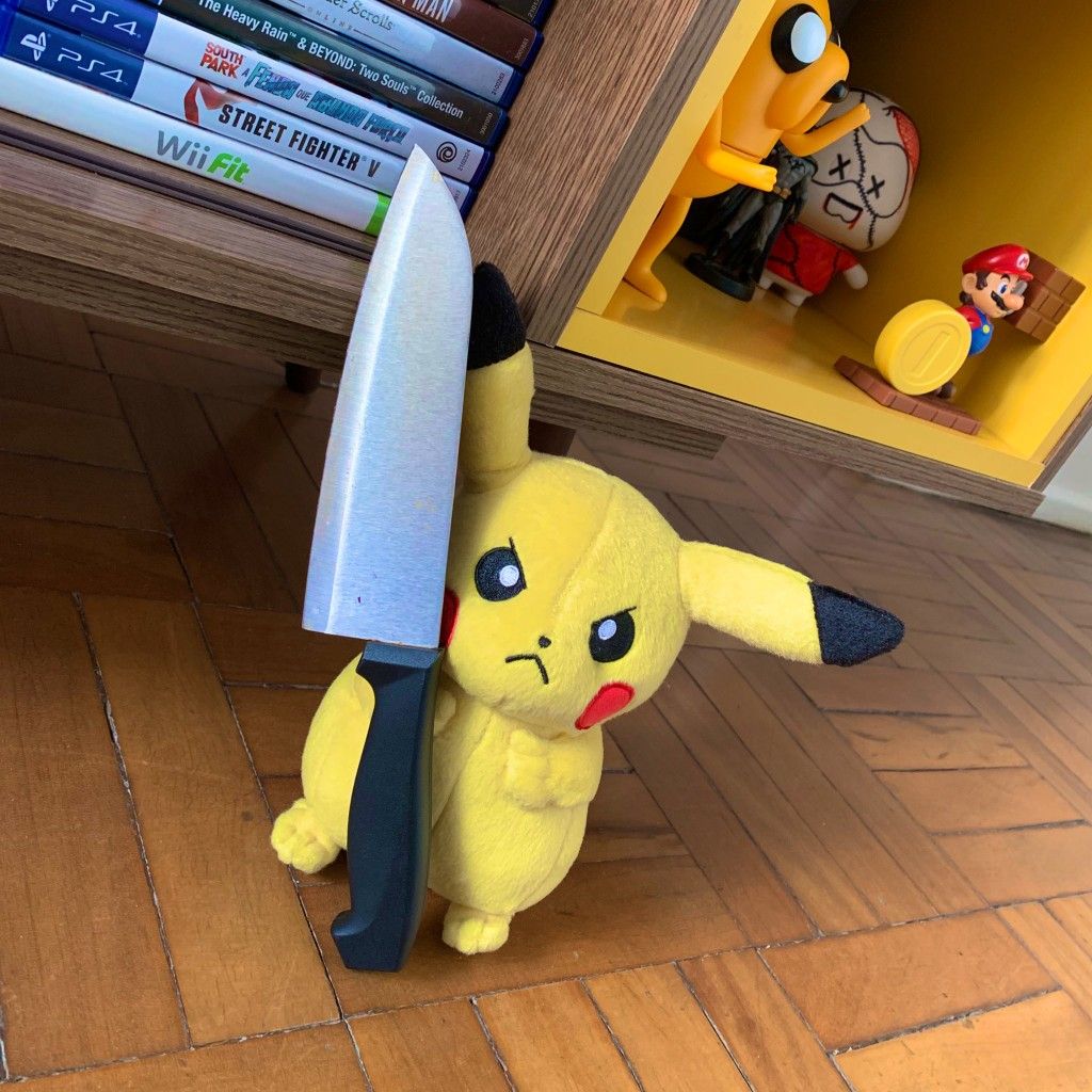 Những lúc đời khó nói, Pikachu cũng chọn im