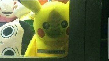 Pikachu khi nghe crush nói: 