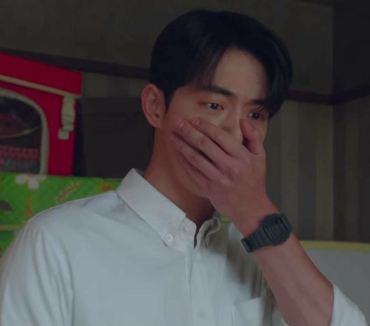 Tôi cần một phút để tiêu hóa thông tin vừa nhận