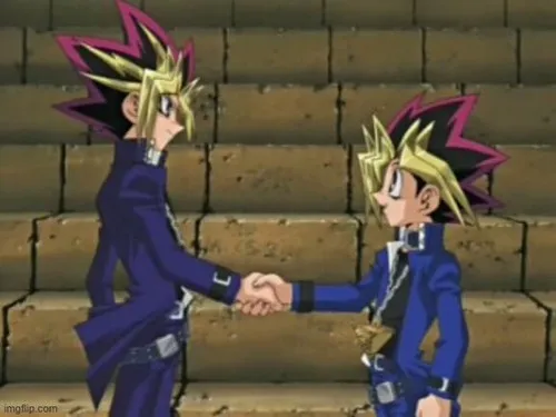 Ảnh troll bàn tay toát mồ hôi lúc bắt tay