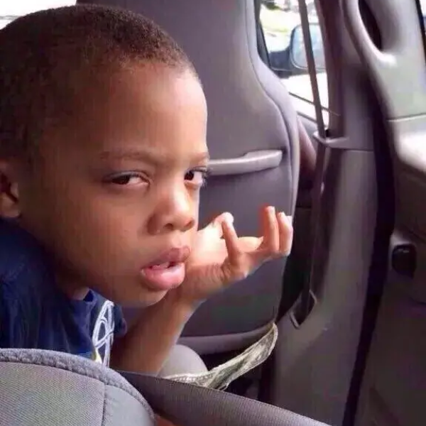 Cười bể bụng với những pha đánh giá meme bá đạo - Mẫu bánh kem