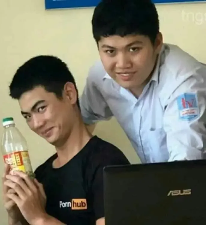 Meme dầu ăn thông điệp