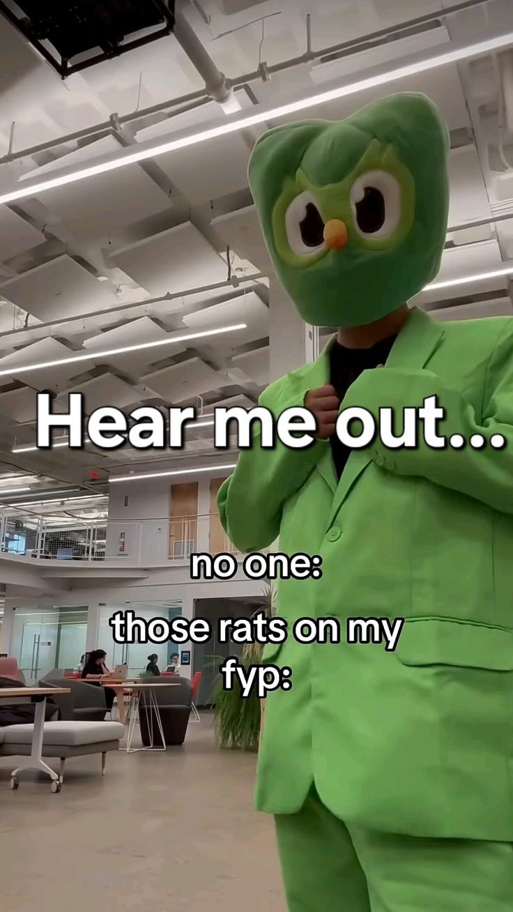 Duolingo meme đã trở thành công cụ giải trí quen thuộc của cư dân mạng trẻ