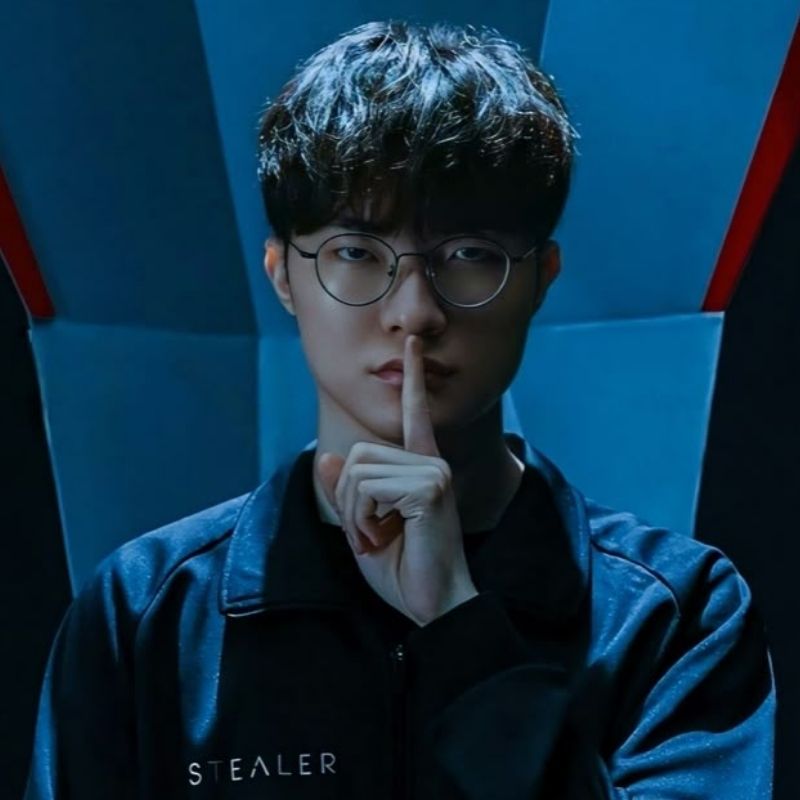 Faker meme đời thường