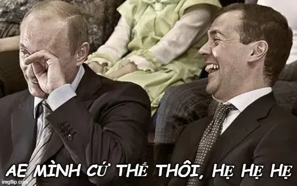 Meme hài đồng nghiệp bị deadline dí vẫn cười hẹ hẹ hẹ