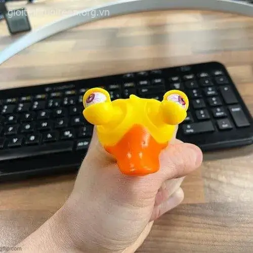 Meme giả vờ siết cổ