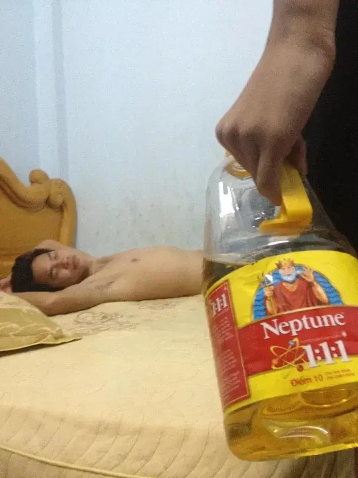 Meme dầu ăn lầy Meme dầu ăn lầy lội