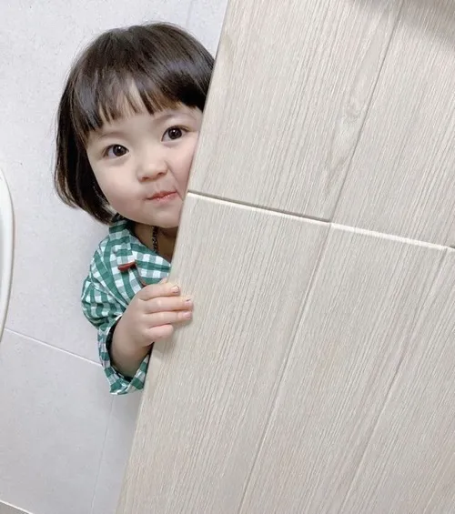 Meme bé Hàn Quốc vui