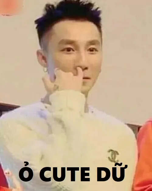 Meme hài khen bạn gái