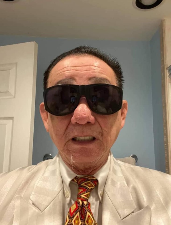 Trần Dần meme livestream