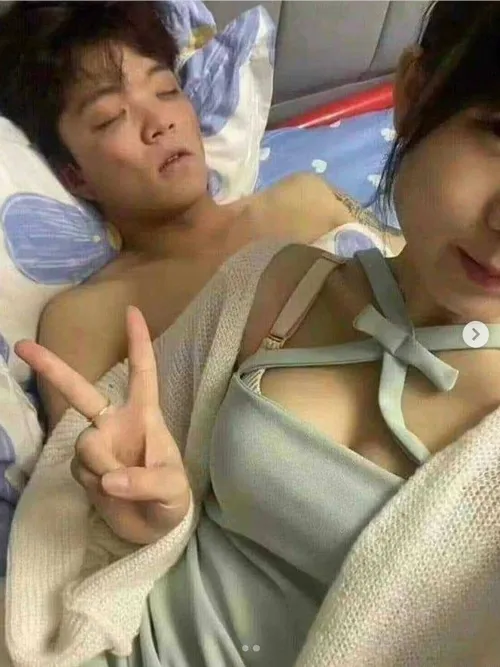 Meme troll cặp đôi lầy lội vừa yêu vừa trêu Meme troll cặp đôi lầy lội vừa yêu vừa trêu