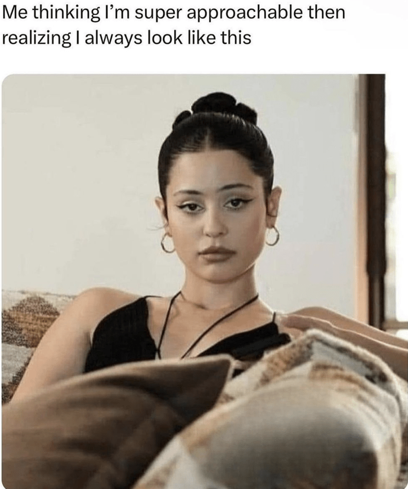 Woman meme hài hước